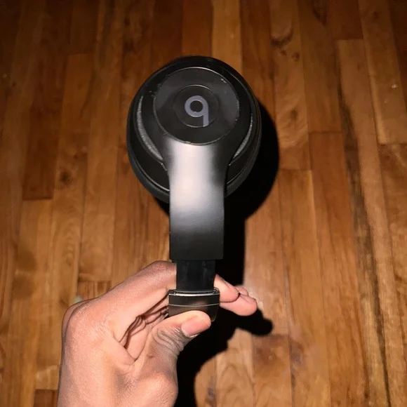 Beats Studio pro like new